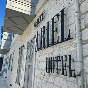 Oda ve Kahvaltı Ariel, Alaçatı
